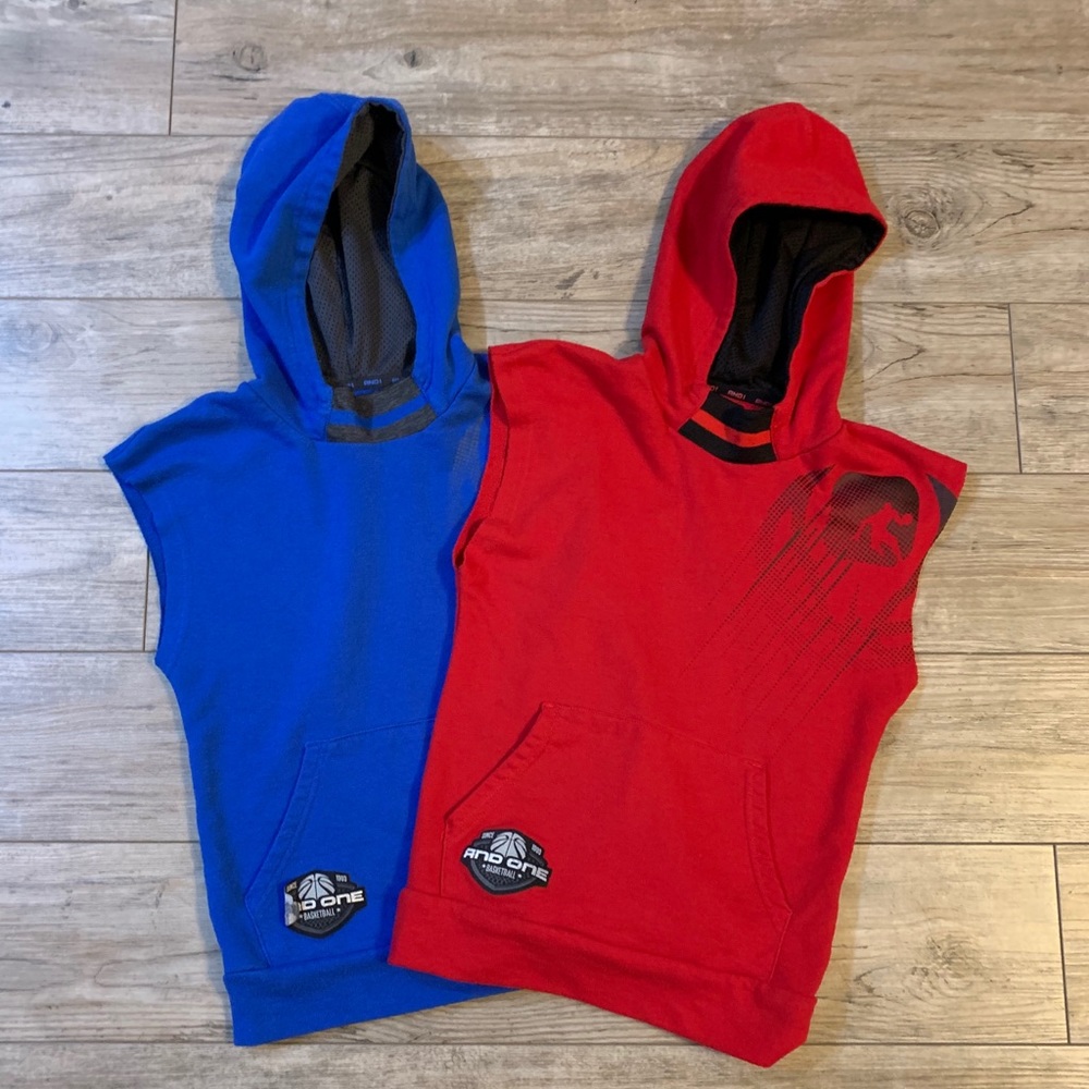 Set of Sleeveless Hoodies